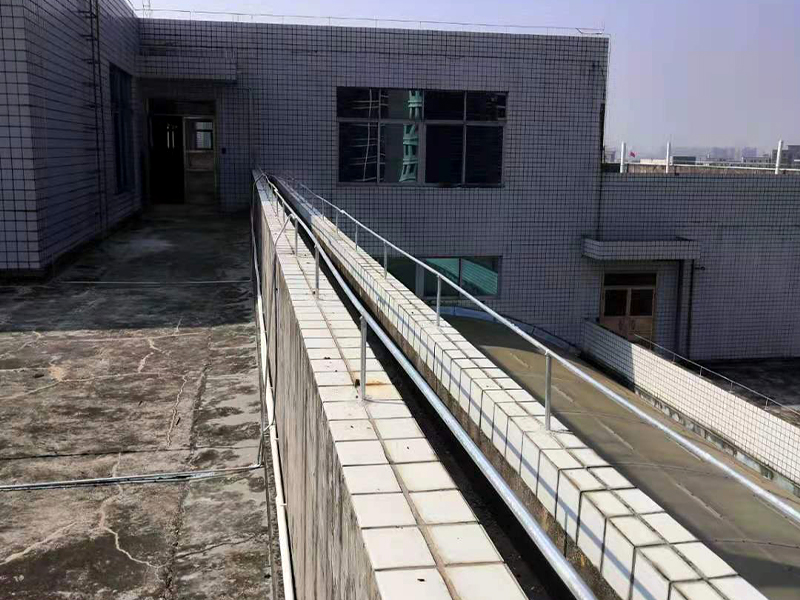 避雷帶安裝1